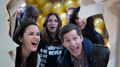 Brooklyn Nine-Nine 8x9