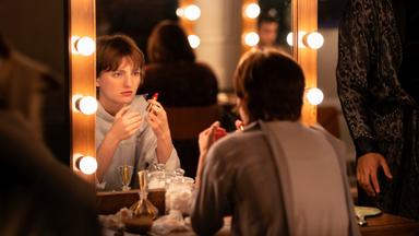 Vaselina: El origen de las Damas Rosadas 1x6