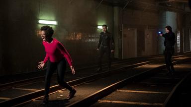 Supergirl 3x13