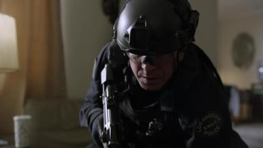 S.W.A.T. 1x22