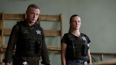 Policías de Chicago 9x1