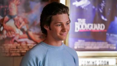 El Joven Sheldon 6x8