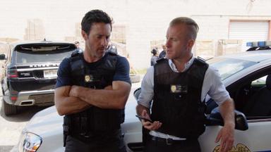 Hawaii Five-0 10x1