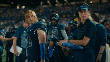 Chad Powers: Mariscal de campo 1x3