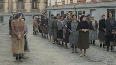 Las chicas del cable 5x7