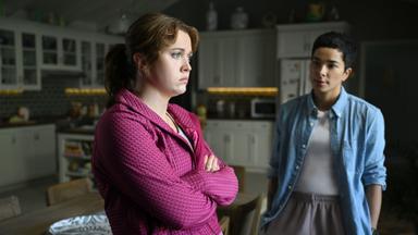 Apples Never Fall 1x4