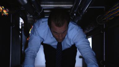 Hawaii Five-0 7x8