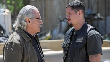 Mayans M.C. 2x1