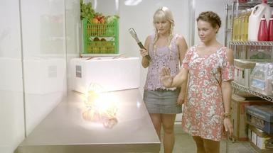 Mako Mermaids: An H2O Adventure 2x12