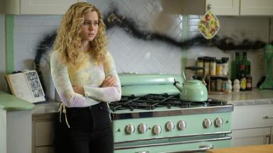 DC's Stargirl 2x12