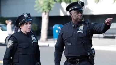 Brooklyn Nine-Nine 7x1
