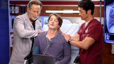 Chicago Med 8x2