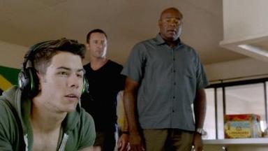 Hawaii Five-0 4x8