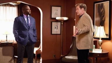 The Newsroom 1x8