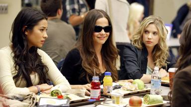 Lindas Mentirosas 1x2