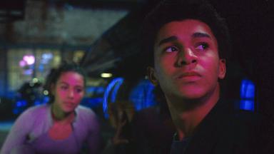 Refugio de Harlan Coben 1x5